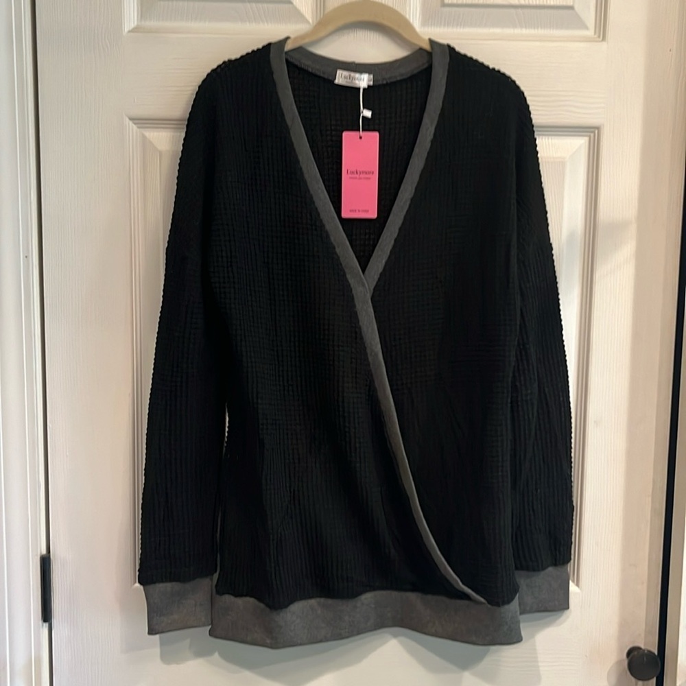 Luckymore brand size L pullover waffle knit top- NWT
